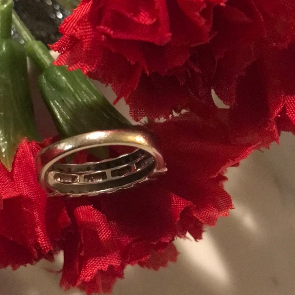 Spectacular Diamond band!!  Size 7.  Gotta have it!! - Picture 3 of 3